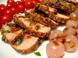 Carne de cerdo con almendras y salsa de soja