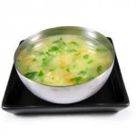 sopa de pechuga de pollo y vegetales